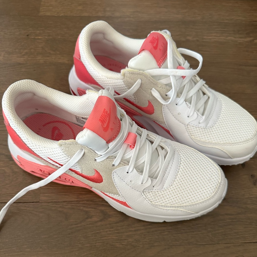 Nike Women's Air Max Excee Shoes